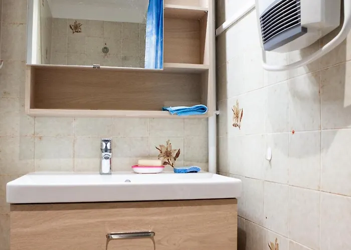 Апартаменты - Nouveau -mon Refuge, 5 Pers - Coeur De Luchon - Wifi, Pres Telecabines